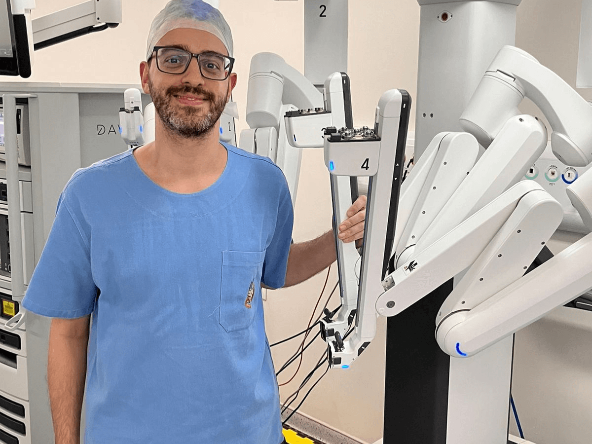 Cirurgia robótica em ginecologia: Como a tecnologia está transformando os procedimentos cirúrgicos.